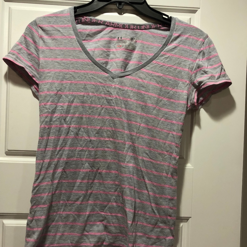 Under Armour Fitted Heat Gear Shirt Size S